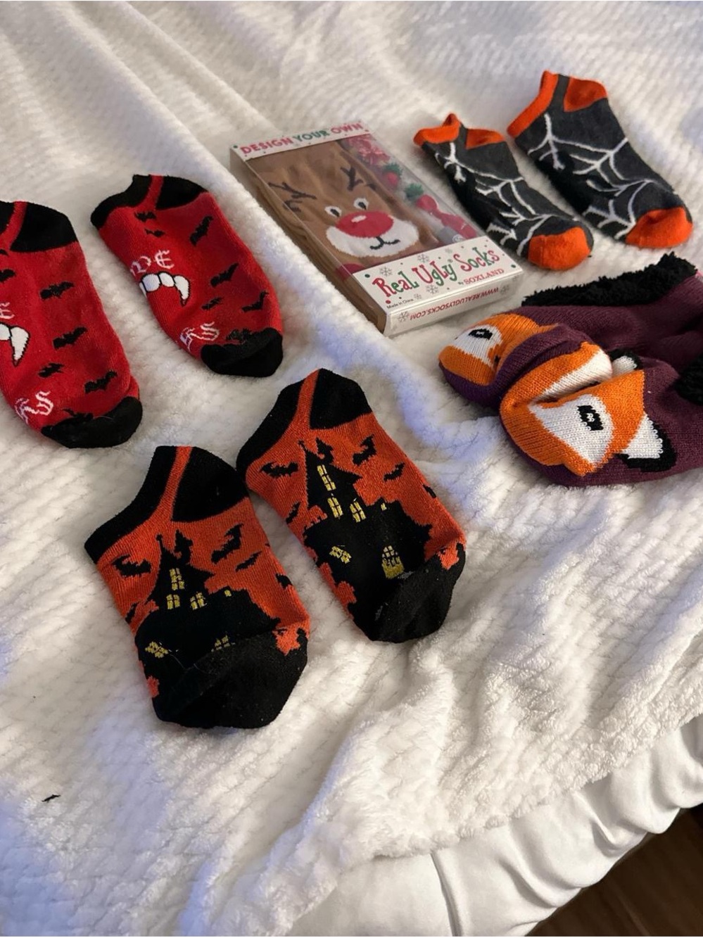 Halloween & Holiday Socks - Picture 4 of 8